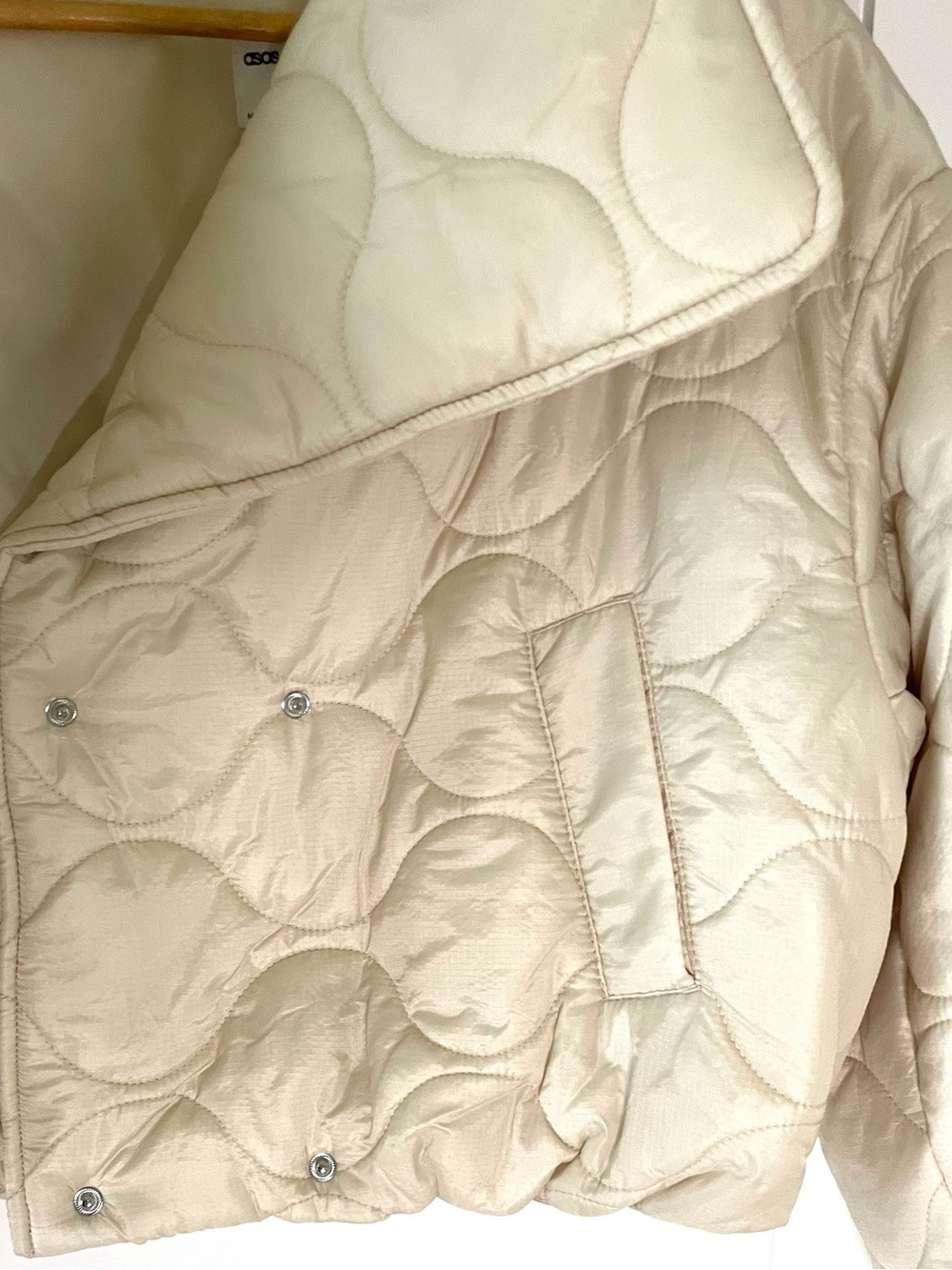 ASOS Cropped Onion Quilted Puffer Jacket - Picture 4 of 10